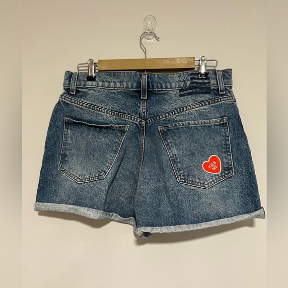 Revice High Rise Relaxed Denim Shorts Size 32 Patch Novelty Retro 60s USA NWT - Picture 2 of 8